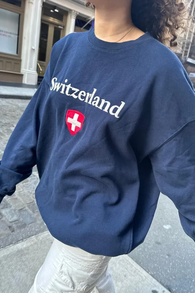 Clothing Erica Switzerland Sweatshirt Brandy Melville SWEATPANTS and SWEATSHIRTS
