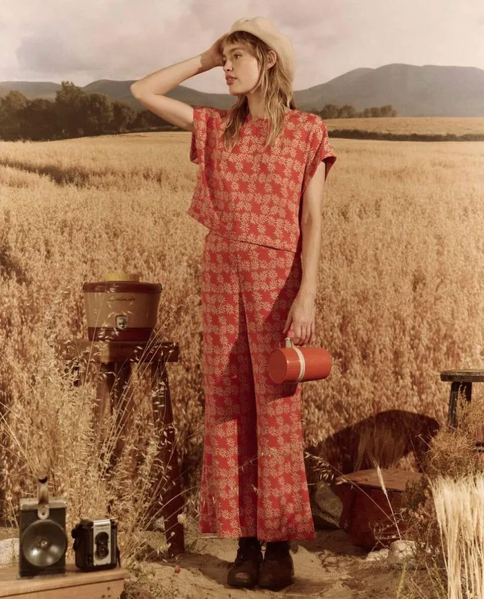 Collection The Great The Dance Pant Desert Red Scattered Daisy
