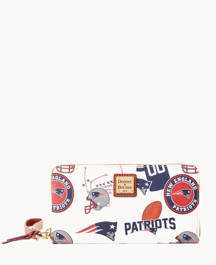 Dooney and Bourke Wallets NFL Patriots Large Zip Around Wristlet Patriots 8211 WomenMen Dooney and Bourke Wallets NFL Patriots Large Zip Around Wristlet Patriots 8211 WomenMen