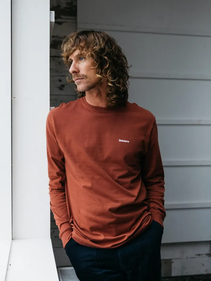 Finisterre TShirts Men Harlyn Logo Long Sleeve TShirt Dark Rosewood