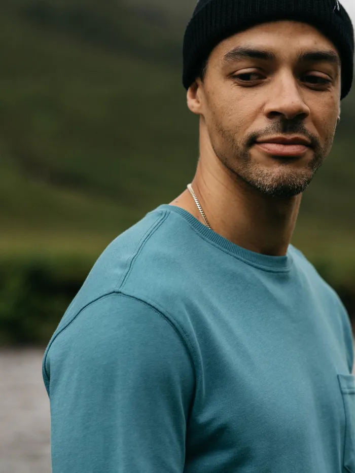 Finisterre TShirts Men Orca Recycled Pocket Long Sleeve TShirt Ocean Storm