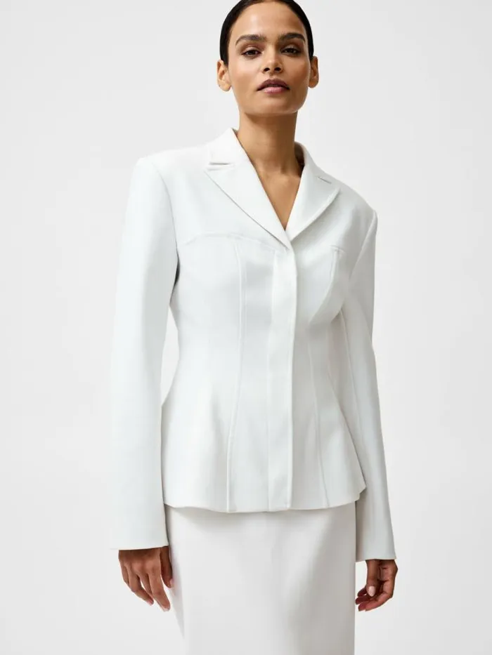 French Connection Cannes Twill Fitted Blazer Summer White Women Coats and Jackets French Connection Cannes Twill Fitted Blazer Summer White Women Coats and Jackets