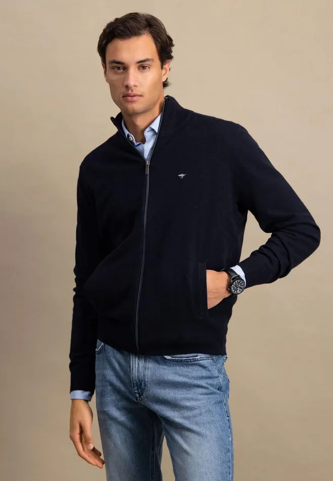 FYNCHHATTON Parting Jacket Made Of Wool With Knitting Patches Navyhazel Men Cardigan FYNCHHATTON Parting Jacket Made Of Wool With Knitting Patches Navyhazel Men Cardigan
