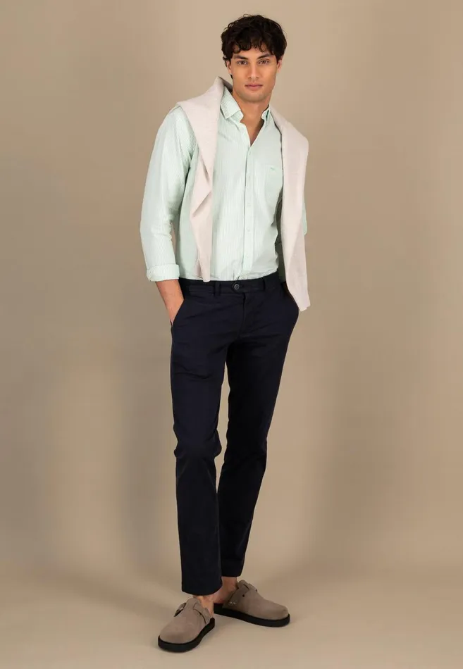 FYNCHHATTON Shirt In The Filigree Strip Look And Buttondown Collar Poppy Rednavyturf Green Men Shirts