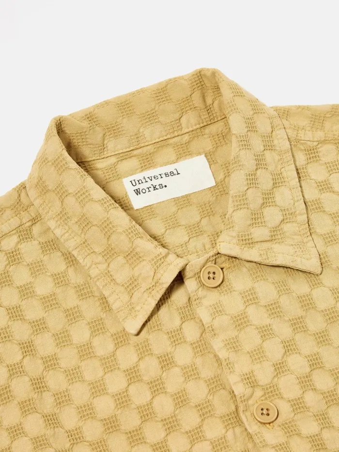 Island Shirt In Camel Dot Waffle Men Universal Works Shirts