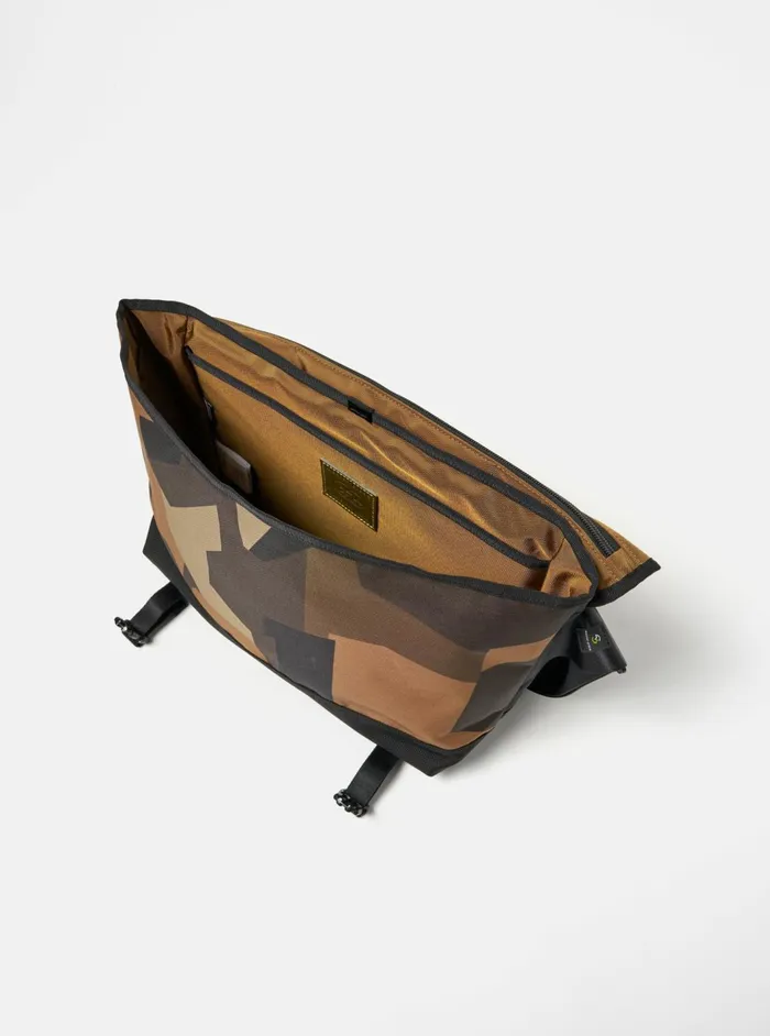 Masterpiece X Courier Bag In Camo Recycled Tech Canva Men Universal Works Bags