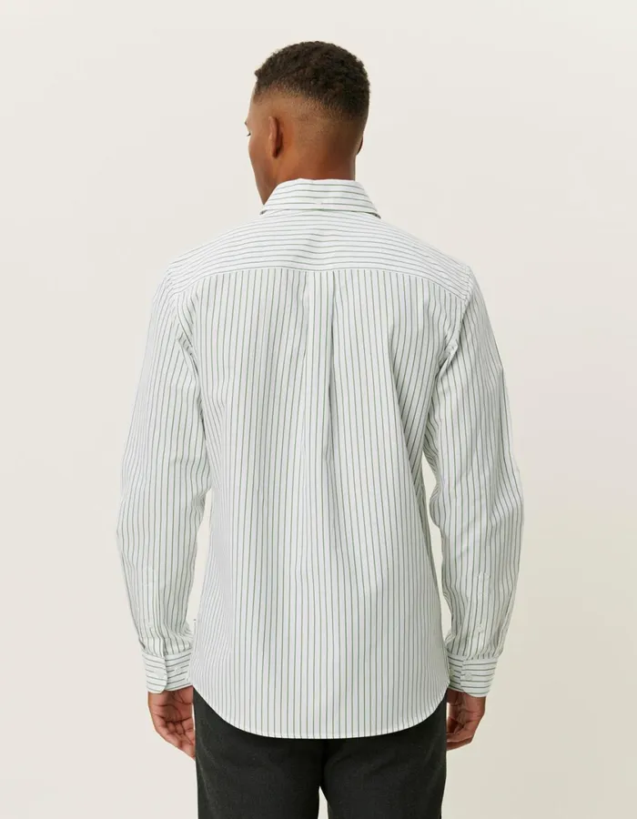 Men Kent Stripe Peached Poplin Shirt 8211 WhiteVintage Green Les Deux ShirtsOvershirts