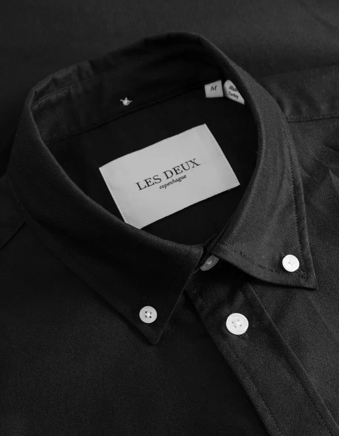 Men Konrad Oxford Shirt 8211 Seasonal 8211 BlackBlack Les Deux ShirtsOvershirts