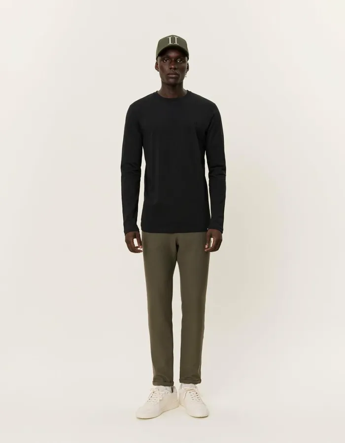 Men Norregaard LS TShirt Tonal 8211 BlackBlack Les Deux Tshirts