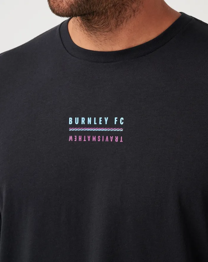 Men Tees TravisMathew BURNLEY BUY OUT TEE Black
