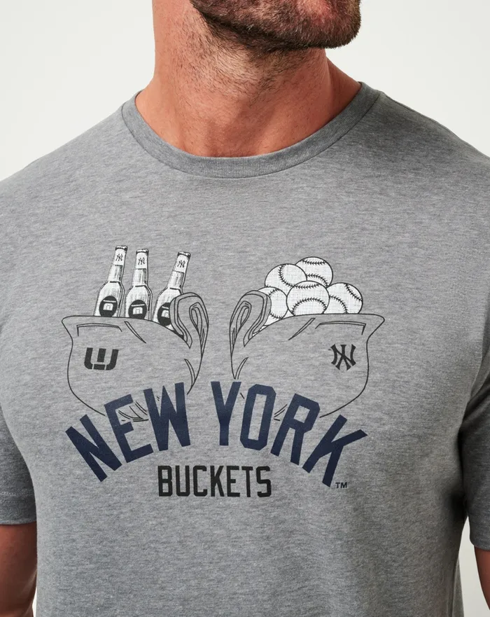 Men Tees TravisMathew NEW YORK YANKEES STRIKE ONE TEE Heather Grey