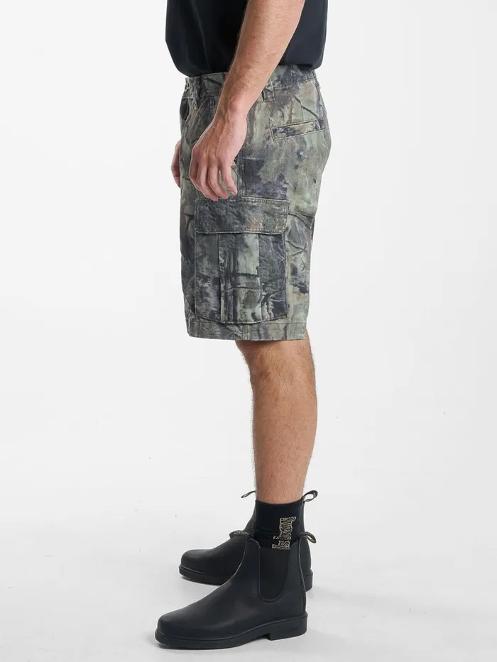 Mens Hard Yakka X Slacker Cargo Short Woodland Camo Thrills Shorts