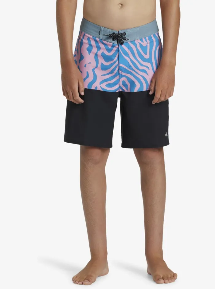 Quiksilver 816 Surfsilk Straight Leg 17034 Boardshorts Crown Blue Boys Boardshorts Quiksilver 816 Surfsilk Straight Leg 17034 Boardshorts Crown Blue Boys Boardshorts