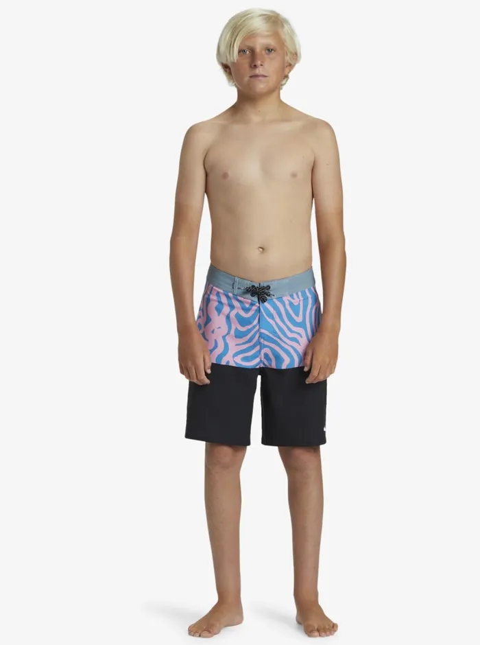 Quiksilver 816 Surfsilk Straight Leg 17034 Boardshorts Crown Blue Boys Boardshorts Quiksilver 816 Surfsilk Straight Leg 17034 Boardshorts Crown Blue Boys Boardshorts