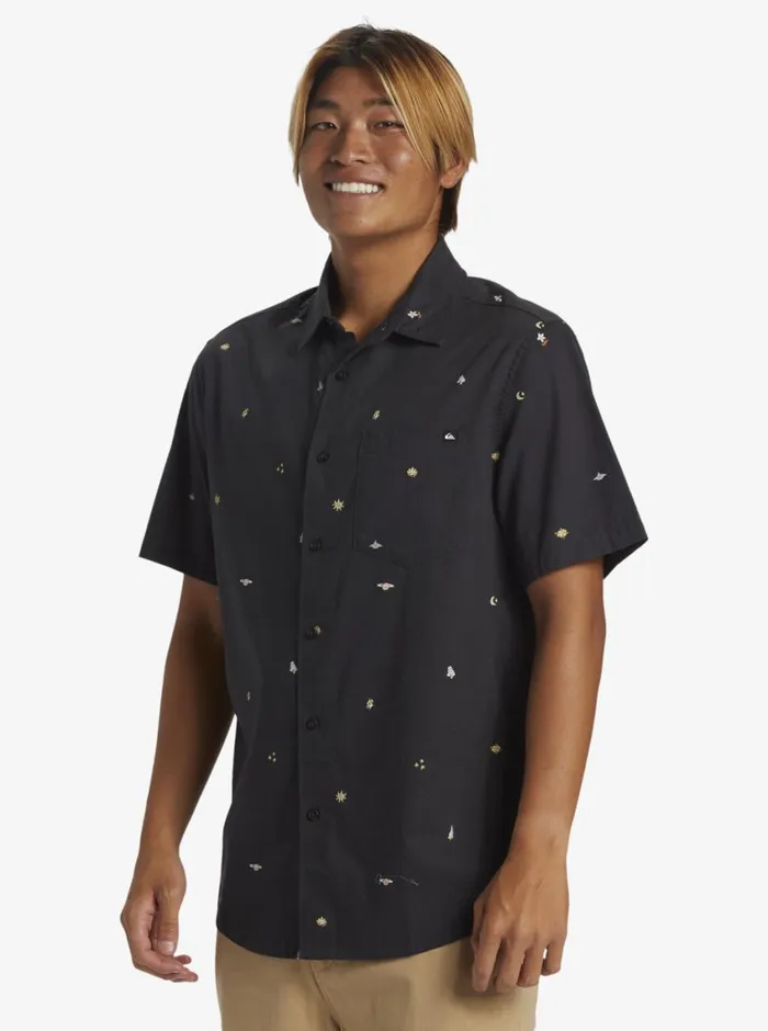 Quiksilver Apero Classic Short Sleeve Woven Shirt Tarmac Aop Mix Bag Ss Mens Shirts and Polos Quiksilver Apero Classic Short Sleeve Woven Shirt Tarmac Aop Mix Bag Ss Mens Shirts and Polos