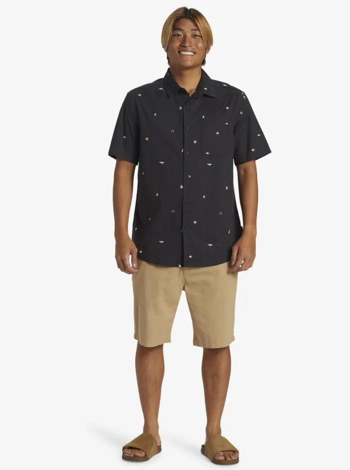 Quiksilver Apero Classic Short Sleeve Woven Shirt Tarmac Aop Mix Bag Ss Mens Shirts and Polos Quiksilver Apero Classic Short Sleeve Woven Shirt Tarmac Aop Mix Bag Ss Mens Shirts and Polos