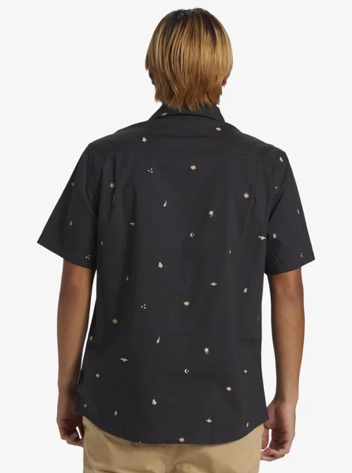 Quiksilver Apero Classic Short Sleeve Woven Shirt Tarmac Aop Mix Bag Ss Mens Shirts and Polos Quiksilver Apero Classic Short Sleeve Woven Shirt Tarmac Aop Mix Bag Ss Mens Shirts and Polos