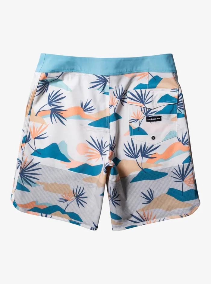 Quiksilver Highline Scallop 19034 Boardshorts Birch Mens Shorts and Amphibians