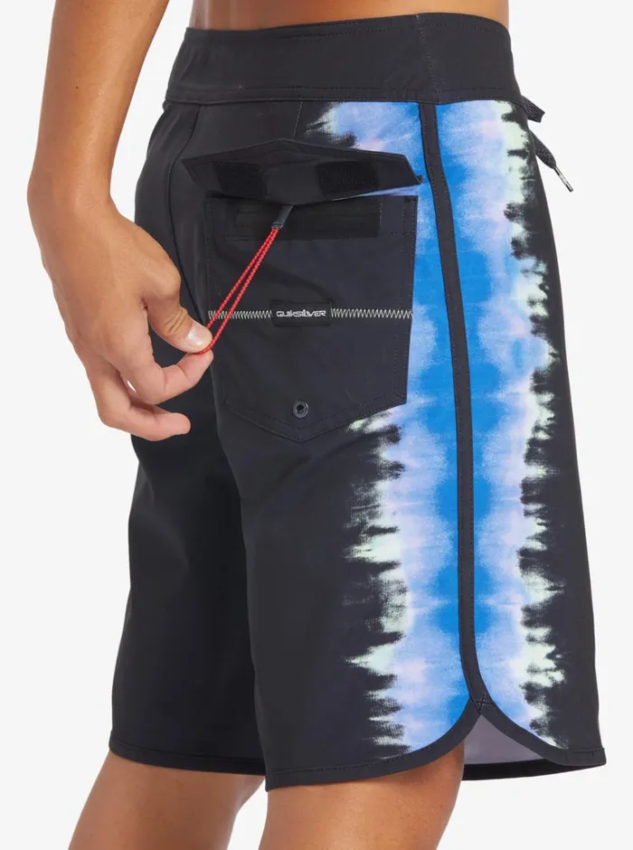 Quiksilver Surfsilk Scallop 19034 Boardshorts Black Mens Shorts and Amphibians Quiksilver Surfsilk Scallop 19034 Boardshorts Black Mens Shorts and Amphibians