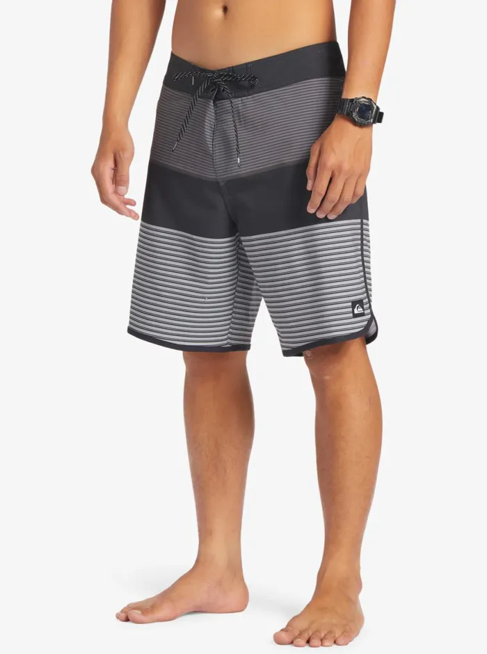 Quiksilver Surfsilk Tijuana 19034 Boardshorts Black Mens Shorts and Amphibians