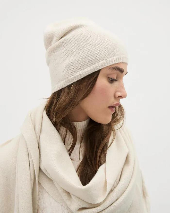 RWandCO Hats Gloves and Scarves WoolBlend Light Knit Beanie Beige Mix 8211 8211 Women RWandCO Hats Gloves and Scarves WoolBlend Light Knit Beanie Beige Mix 8211 8211 Women