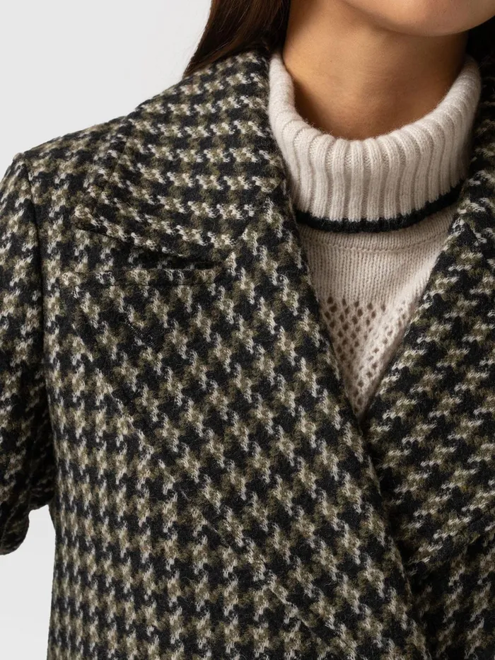 Saint And Sofia Coats and Jackets Women Hampton Coat 8211 Olive Houndstooth Olive Houndstooth