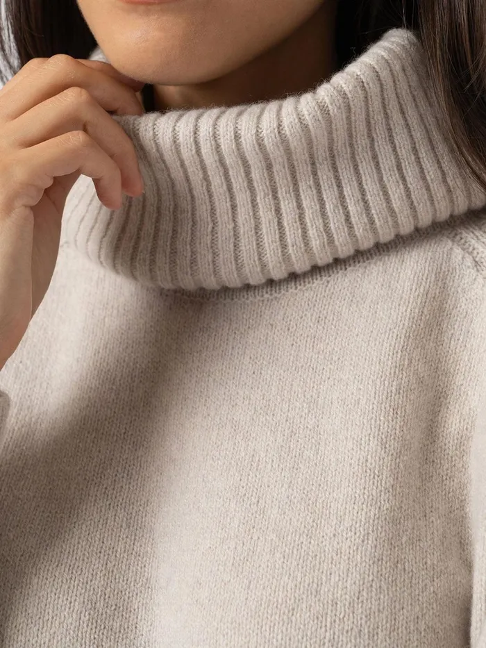 Saint And Sofia Knitwear Women Cambridge Cashmere Sweater 8211 Cream Cream