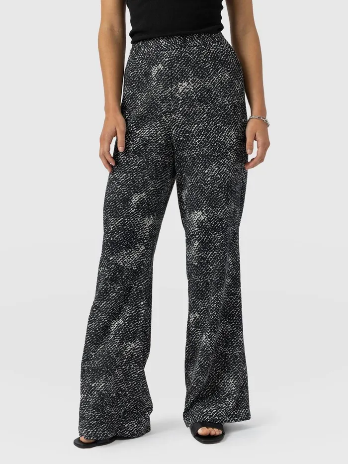 Saint And Sofia Pants Women Sawyer Pant 8211 Monochrome Gothica Monochrome Gothica