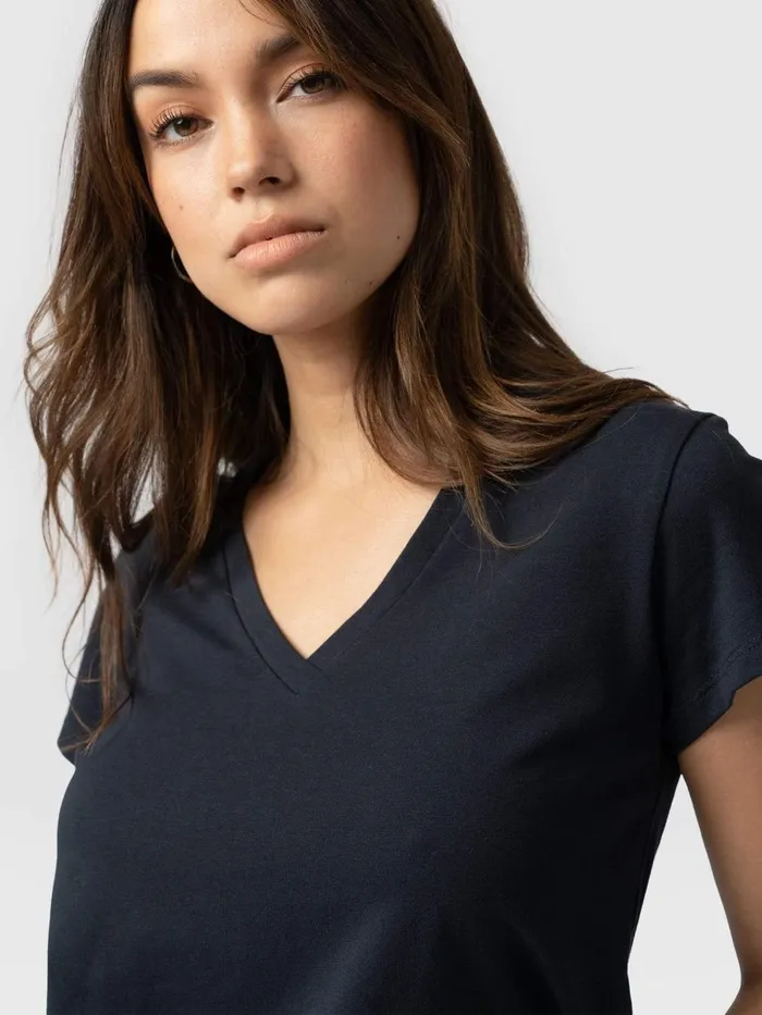 Saint And Sofia TShirts and Tanks Women Apartment Tee 8211 Navy Navy