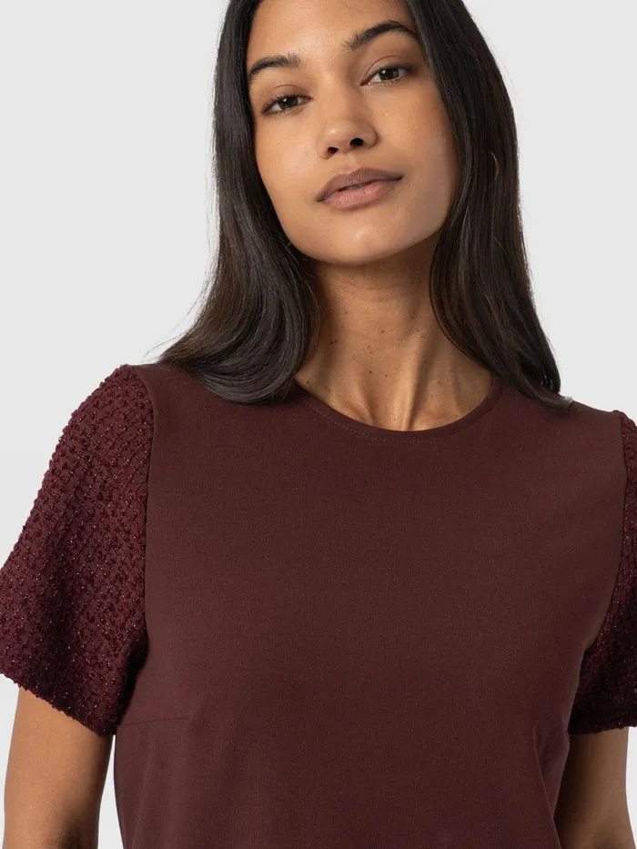 Saint And Sofia TShirts and Tanks Women Taylor Rayner Contrast Tee 8211 Maroon Maroon