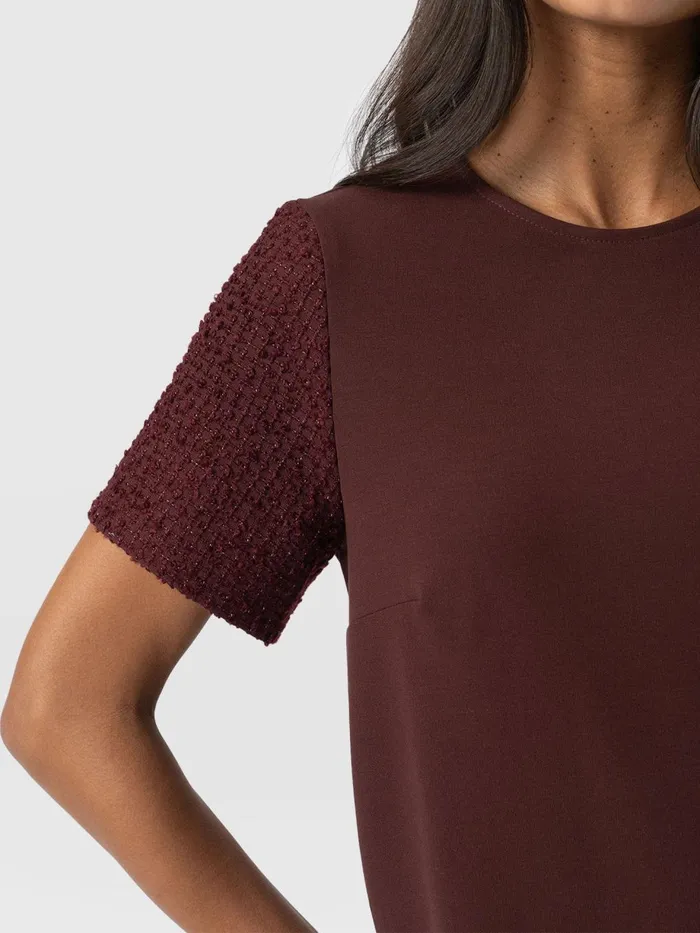 Saint And Sofia TShirts and Tanks Women Taylor Rayner Contrast Tee 8211 Maroon Maroon