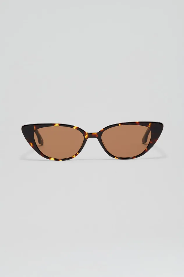 ST FELINE OVAL SUNGLASSES TORTSHELL Women Eyewear Scanlan Theodore ST FELINE OVAL SUNGLASSES TORTSHELL Women Eyewear Scanlan Theodore