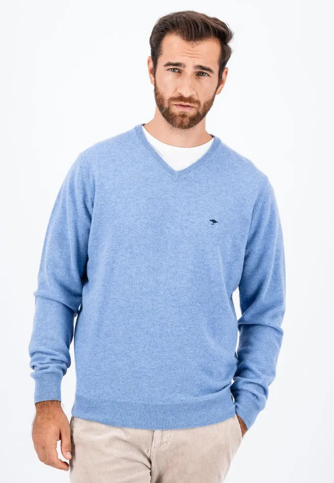 Sweater Men FYNCHHATTON Basic Sweater Made Of Wool With A Vneckline Cloud Bluenew Dijonnavywinter Whitehazel Sweater Men FYNCHHATTON Basic Sweater Made Of Wool With A Vneckline Cloud Bluenew Dijonnavywinter Whitehazel