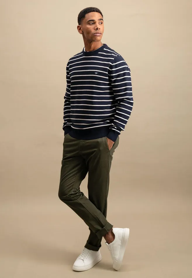 Sweater Men FYNCHHATTON Knitting Sweater With Fine Stripes Navynew Offwhite