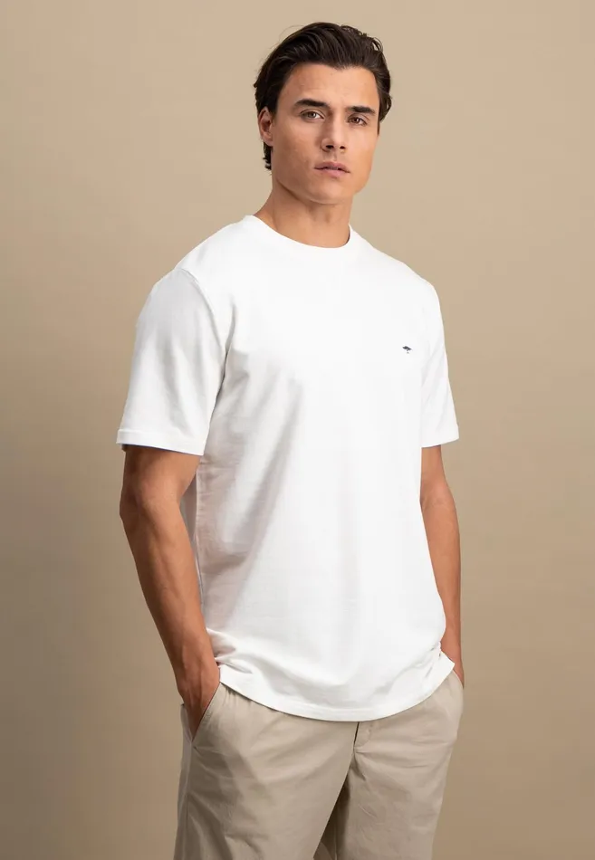 Tshirts Men FYNCHHATTON Tshirt With A Round Neckline Summer Breezenavynew Offwhite