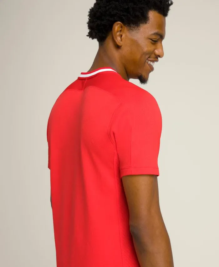 Wilson Tees Men Serve Out Tee 8211 Infrared Wilson Tees Men Serve Out Tee 8211 Infrared