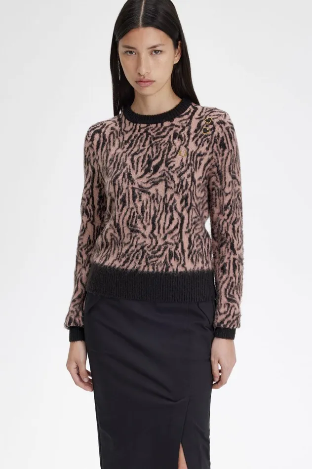 Women Amy Winehouse FoundationZebra Jumper Dusty Rose Pink Fred Perry Knitwear