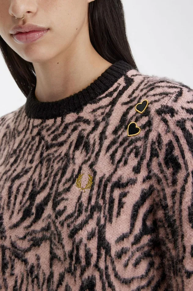 Women Amy Winehouse FoundationZebra Jumper Dusty Rose Pink Fred Perry Knitwear