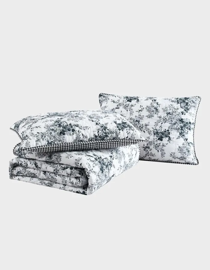 Women BETSEYS FLORAL VINEYARD TWIN QUILT SHAM SET BLACK Betsey Johnson Women BETSEYS FLORAL VINEYARD TWIN QUILT SHAM SET BLACK Betsey Johnson