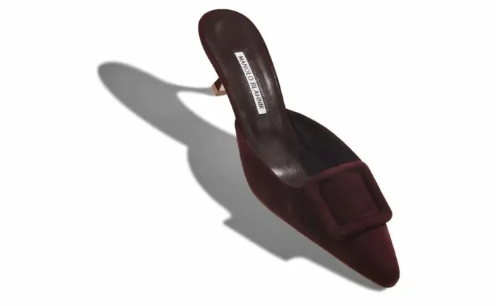 Women Burgundy Suede Kitten Heel Mules Manolo Blahnik Mules