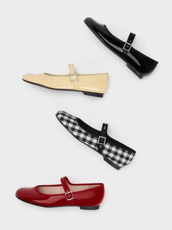 Women Carmel Patent Buckled Mary Jane Flats 8211 Black CHARLES and KEITH Ballet Flats