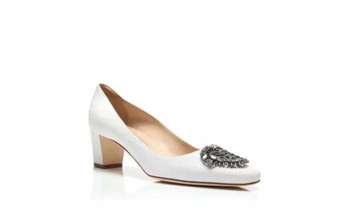 Women Cream Crepe De Chine Jewel Buckle Pumps Manolo Blahnik Pumps