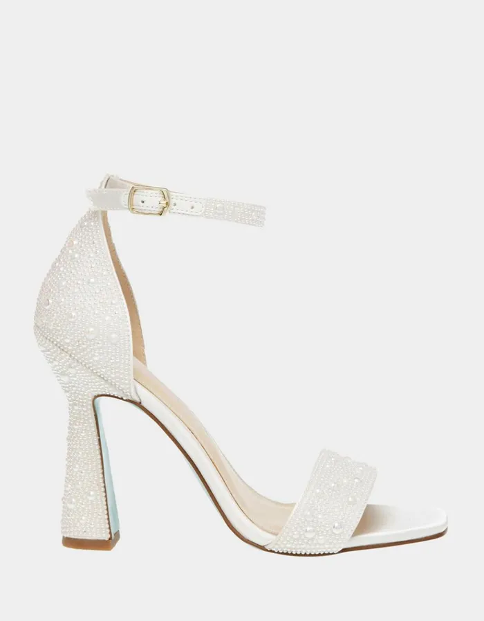 Women DANI IVORY Ivory Betsey Johnson