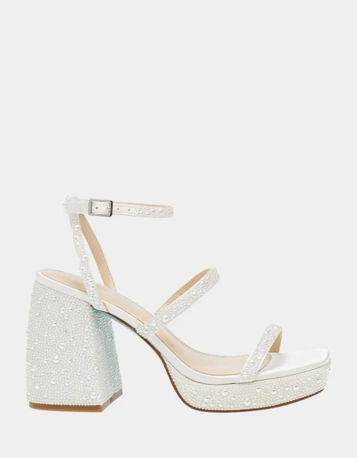 Women DENNI IVORY Pearl Betsey Johnson