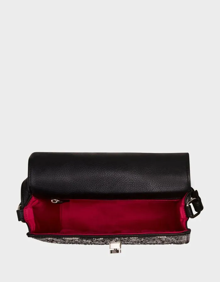 Women KITSCH SKULL PHONE BAG BLACK Black Betsey Johnson Women KITSCH SKULL PHONE BAG BLACK Black Betsey Johnson