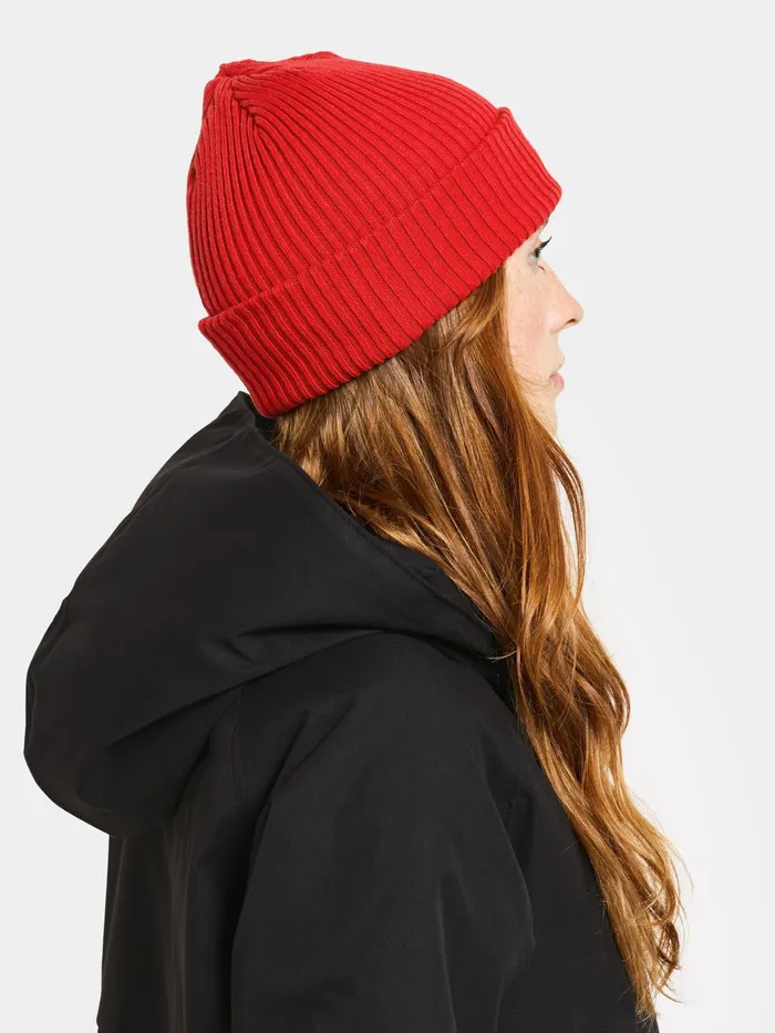 WomenMenYouth Delmar Beanie Pomme Red Didriksons Hats and Caps