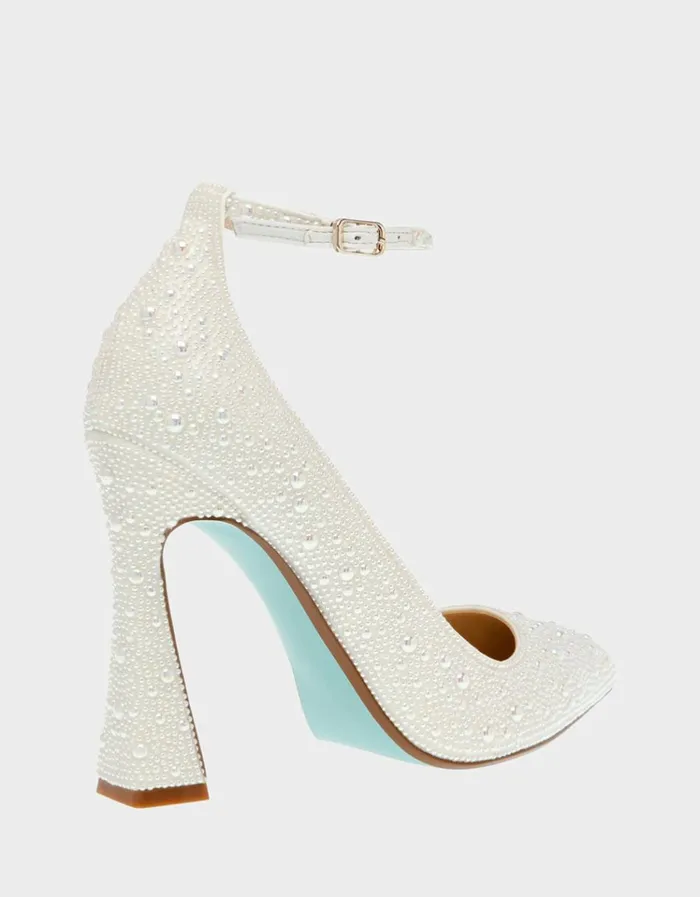 Women RAMSY IVORY Ivory Betsey Johnson