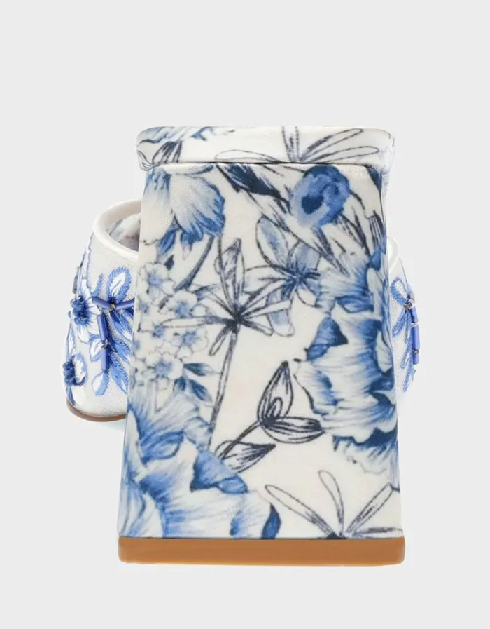 Women ROO BLUE FLORAL Betsey Johnson