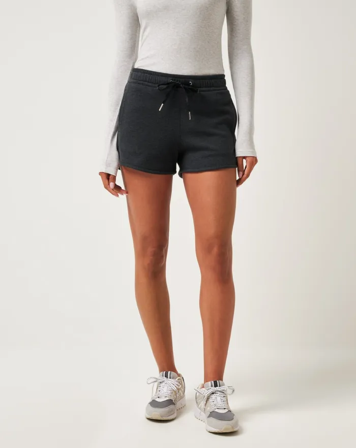 Women Shorts TravisMathew CLOUD FLEECE SHORT 20 Heather Black