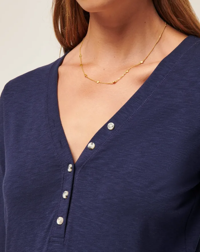 Women Tees TravisMathew CLOUD JERSEY HENLEY Navy
